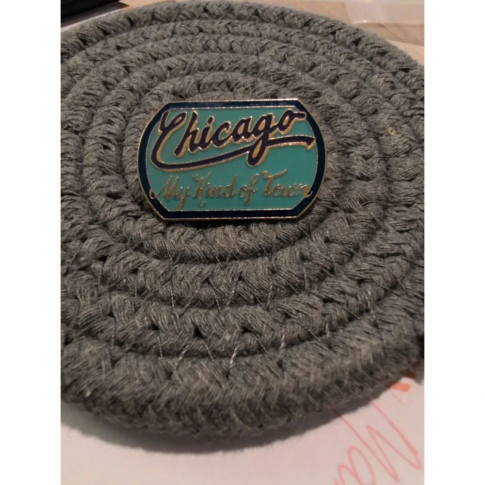 VINTAGE & RARE CHICAGO MY KIND OF TOWN PIN PINBACK‎